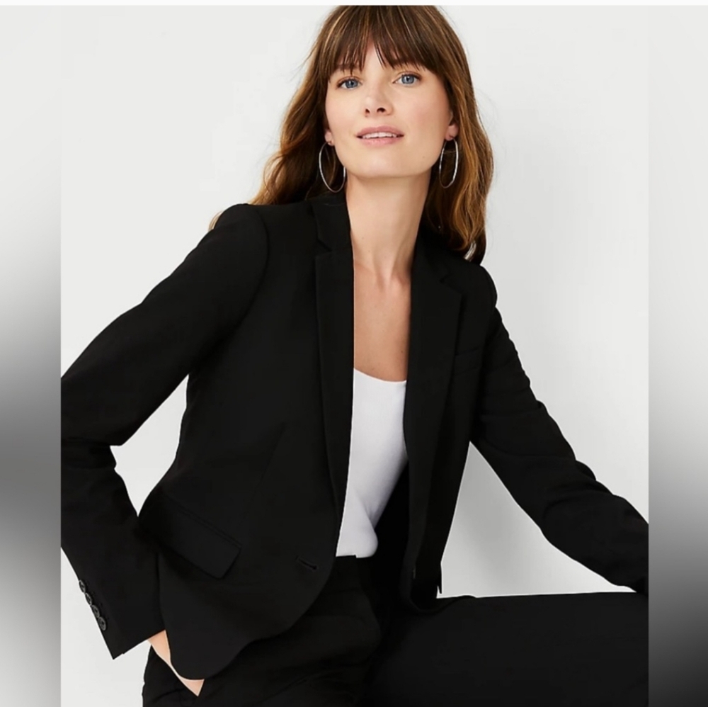 Ann Taylor black blazer Business Casual Office Work Professional Size 6